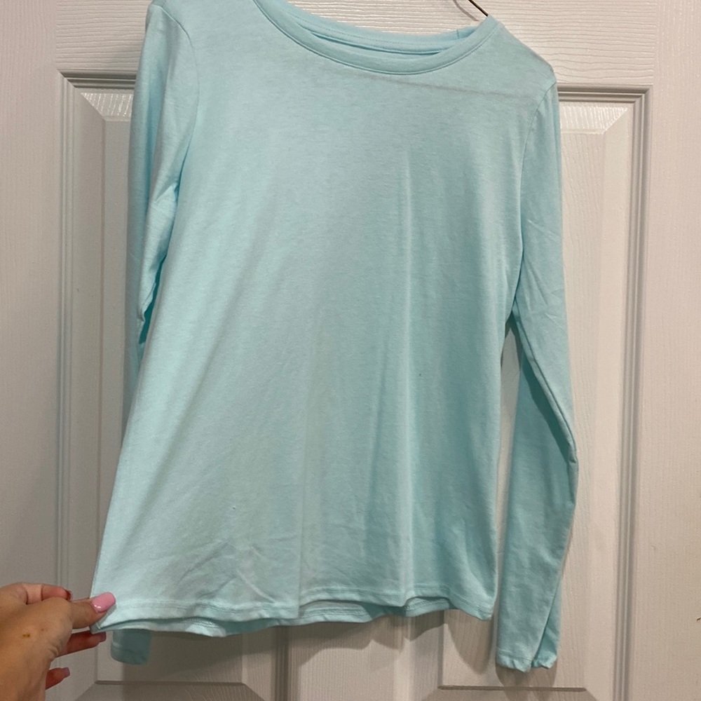 NWT Kids Long Sleeve Shirt⭐️